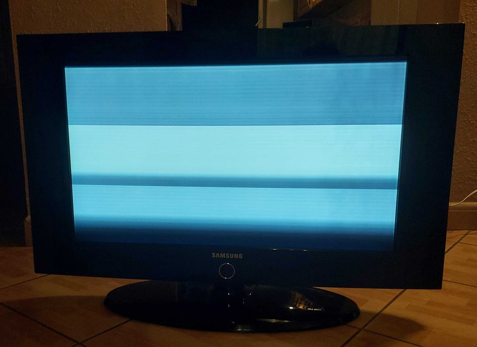 Telewizor Samsung 32 całe