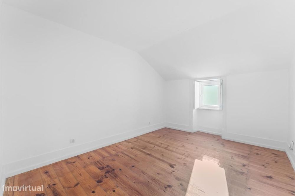 Apartamento T2 + 1 com vista, Estrela, Lisboa