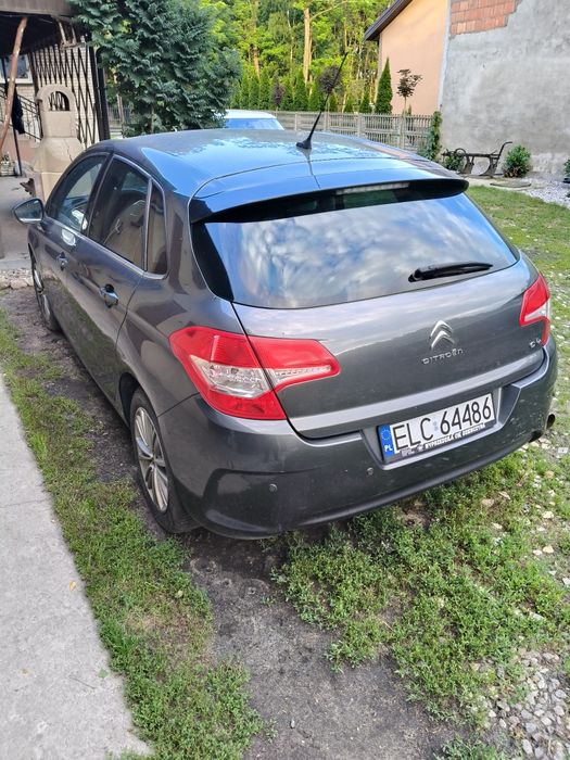Samochód citroen C4