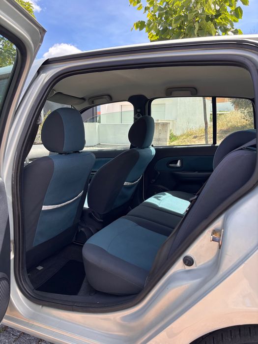 Renault Clio 1.2 Edição Especial Billabong