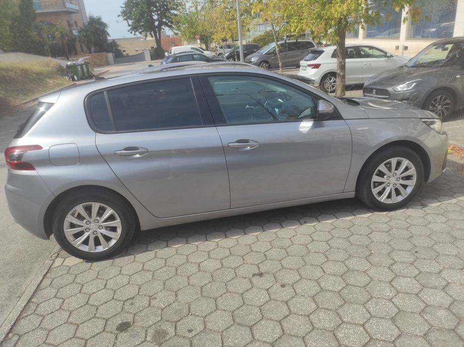 Peugeot 308 1.2 puretech style 130cv