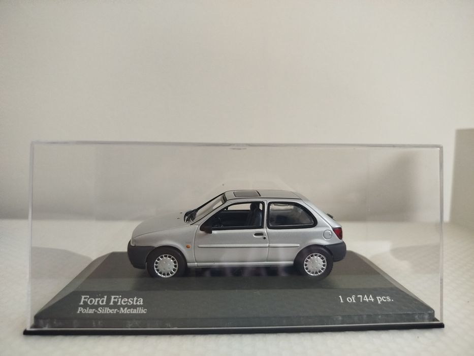 Miniatura Ford Fiesta 1/43 Nova