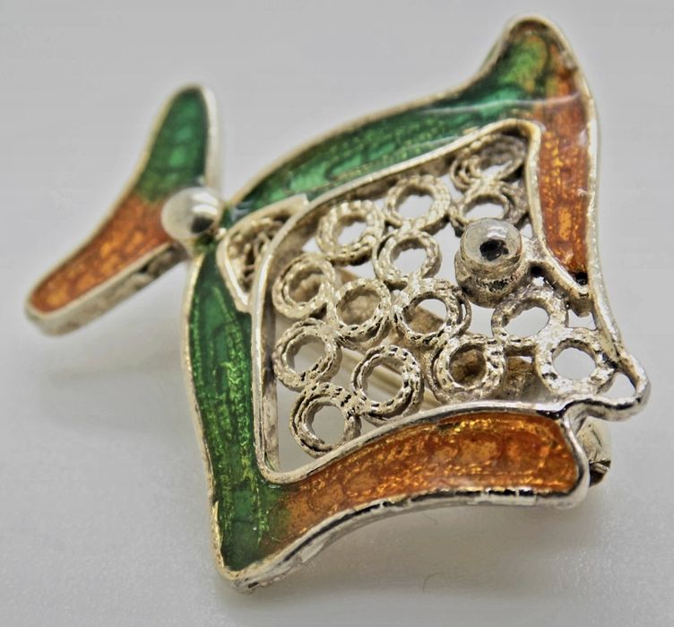 Broche/ alfinete em prata