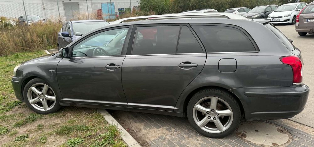 Toyota Avensis D4D wersja Kat 177 koni