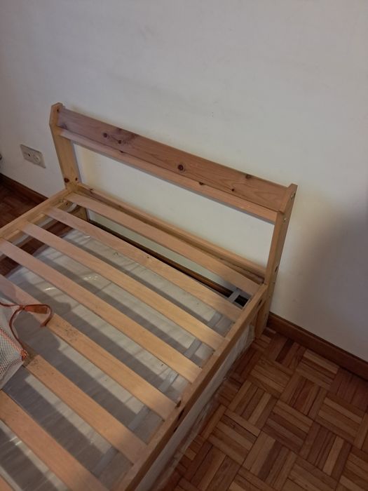 Camas de solteiro IKEA