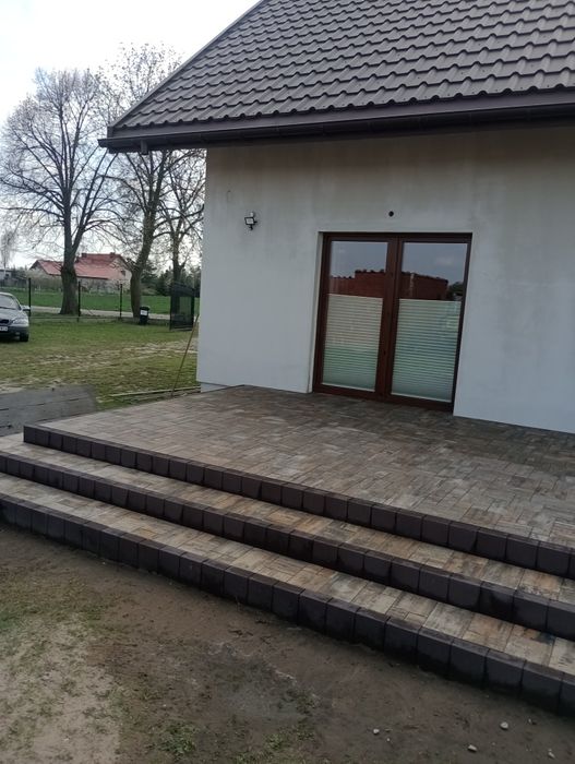 Układanie kostki brukowej