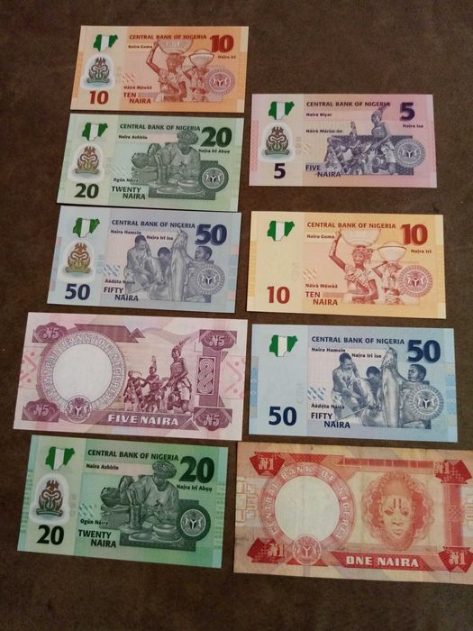 NIGÉRIA lote de 9 notas 8 NÃO CIirculadas E 1 BEM CONSERVADA
