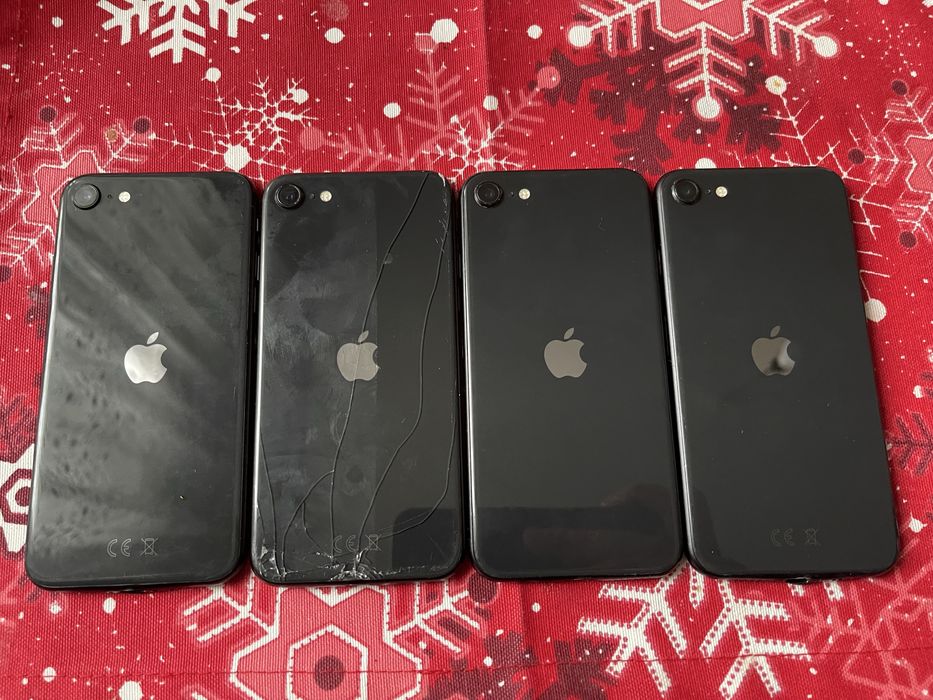 Продам iPhone SE 2020 заблоковані