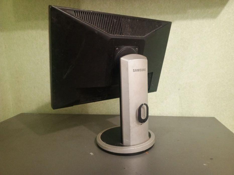 Монітор Samsung Syncmaster 940BW plus