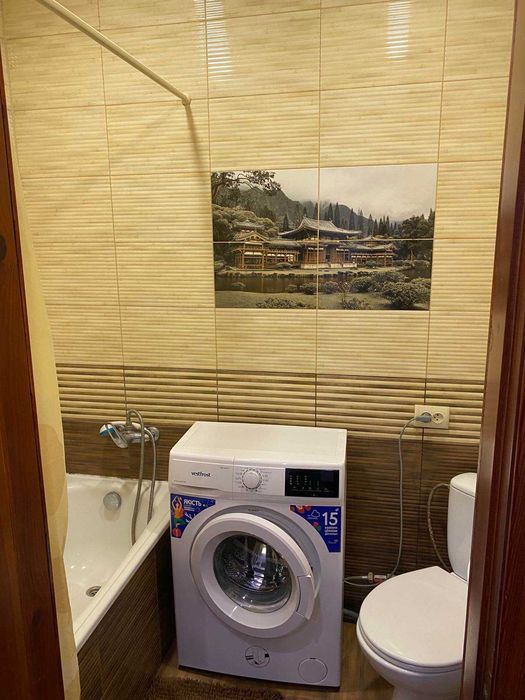 Сдам посуточно 1-комнатную квартиру в Центре, рядом сквер Стрелка