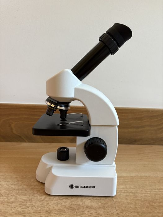 Microscópio júnior