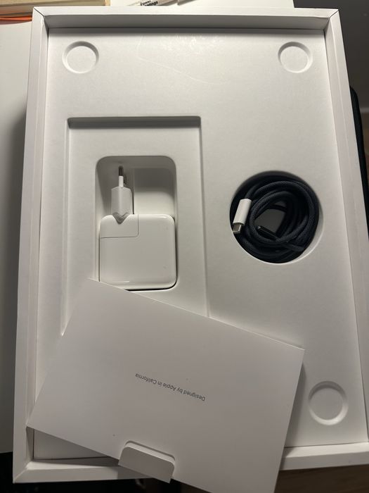 MacBook M4 com garantia
