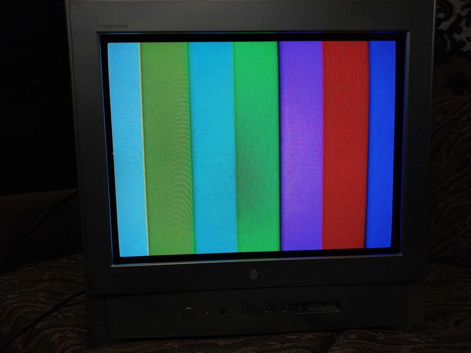 Телевізор LG RT-21FB35M