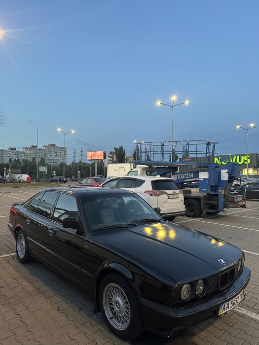 BMW E34 M50 B25 1988