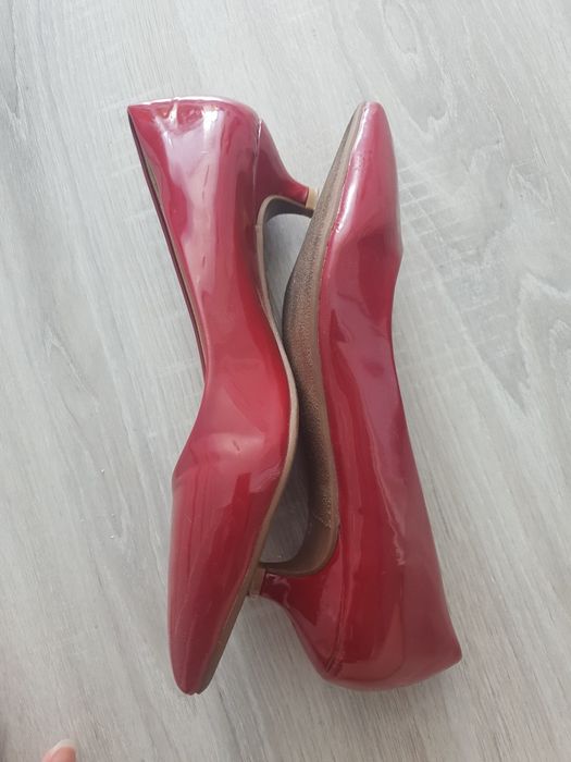 Buty na obcasie 37