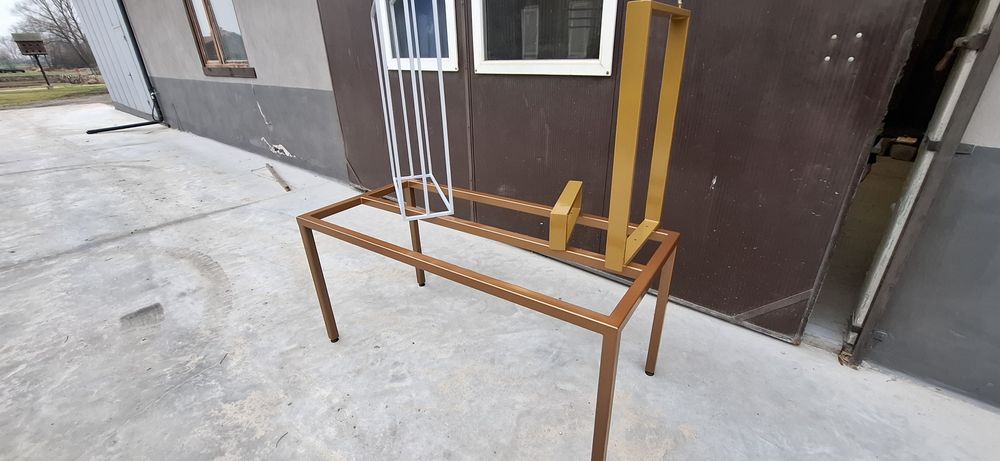 Malowanie lakierowanie proszkowe ogrodzenia , balustrady.