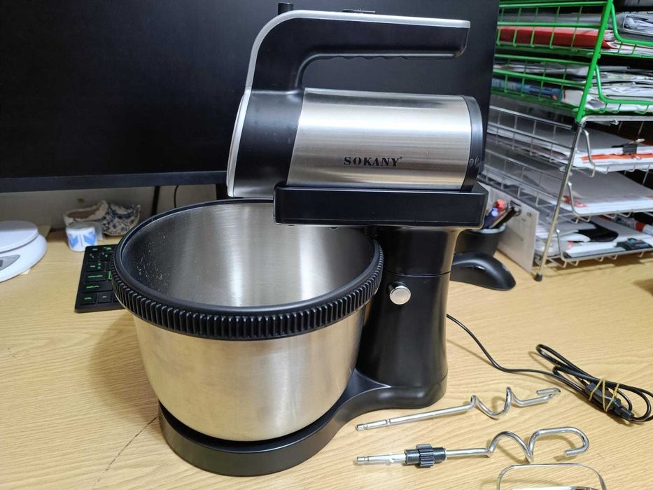 Batedeira Rotativa Sokany | 1000W potência | 4L Capacidade | COMO NOVA