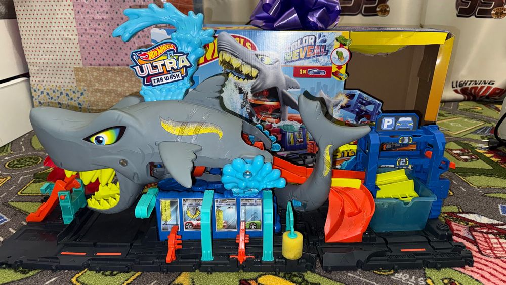 Автомийка Хот Вілс Hot Wheels City Ultra Shark car wash