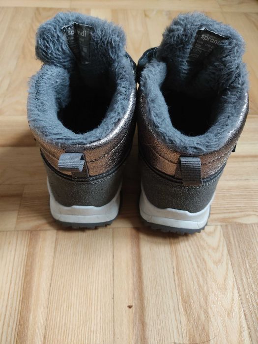 Buty zimowe dzieciece ocieplane