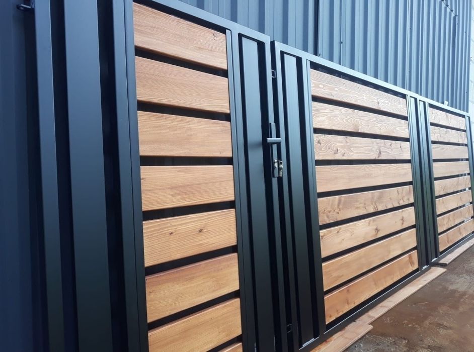 Brama dwuskrzydłowa wraz z furtką