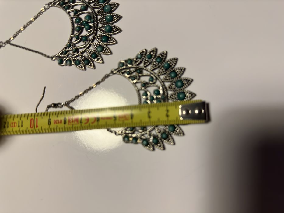 Koczyki  duże wiszące.