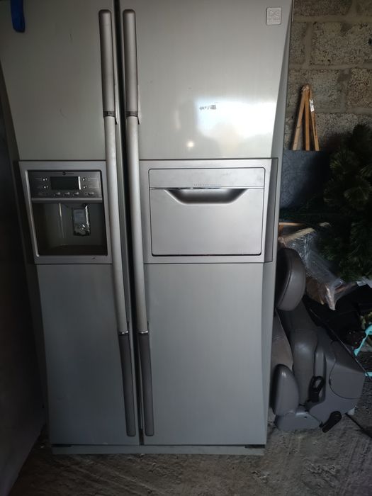 Холодильник Daewoo