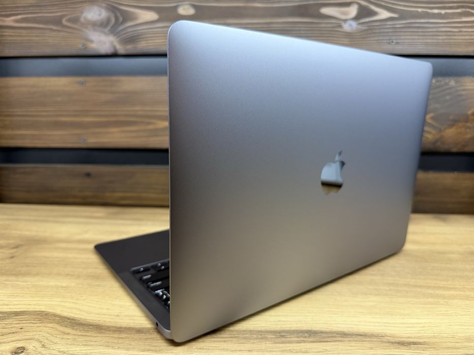 MacBook Air 2020 13,3” Retina M1/8 GB/512 Gb/89% Health