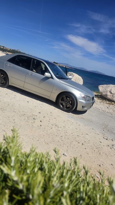 Lexus is200 bez rdzy szwajcar