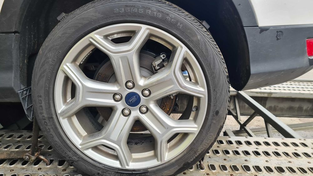 Диски Ford оригінал R19 стан нових 5*108 8J DIA 63,4 ET52,5