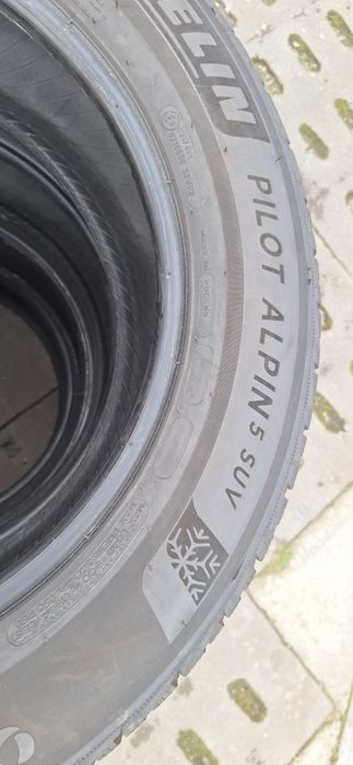 Zimowe opony 225x60x18 Michelin