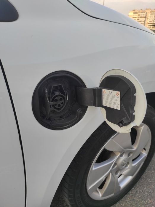 Renault Fluence Ze 2011 Электричка