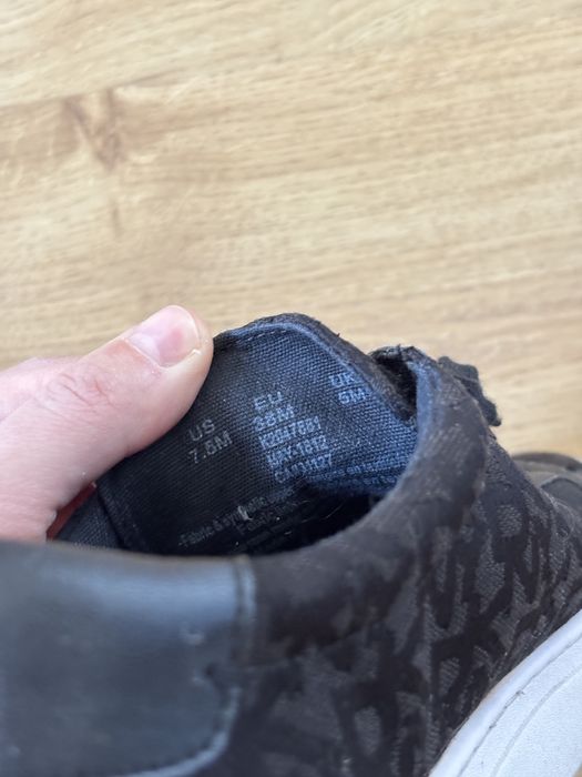 Buty sportowe tenisówki sneakersy DKNY Court 38