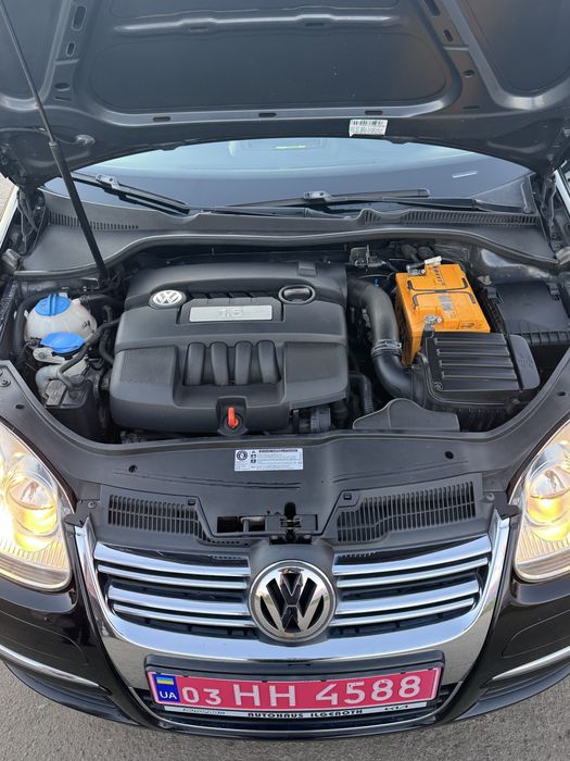 В продажі - Volkswagen Jetta 2010