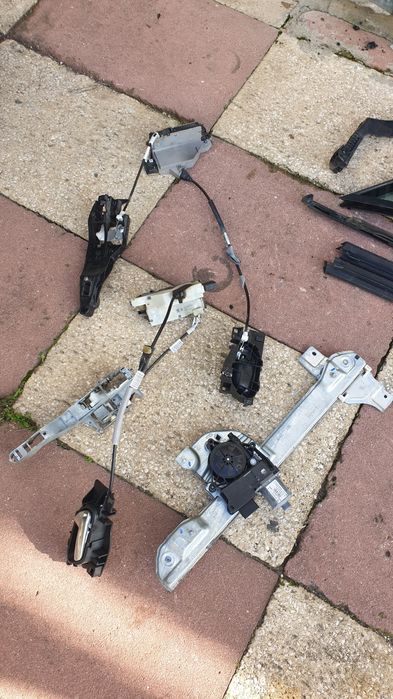 Elevadores vidros, fechaduras,Espelho,puxador.. Peugeot 2008