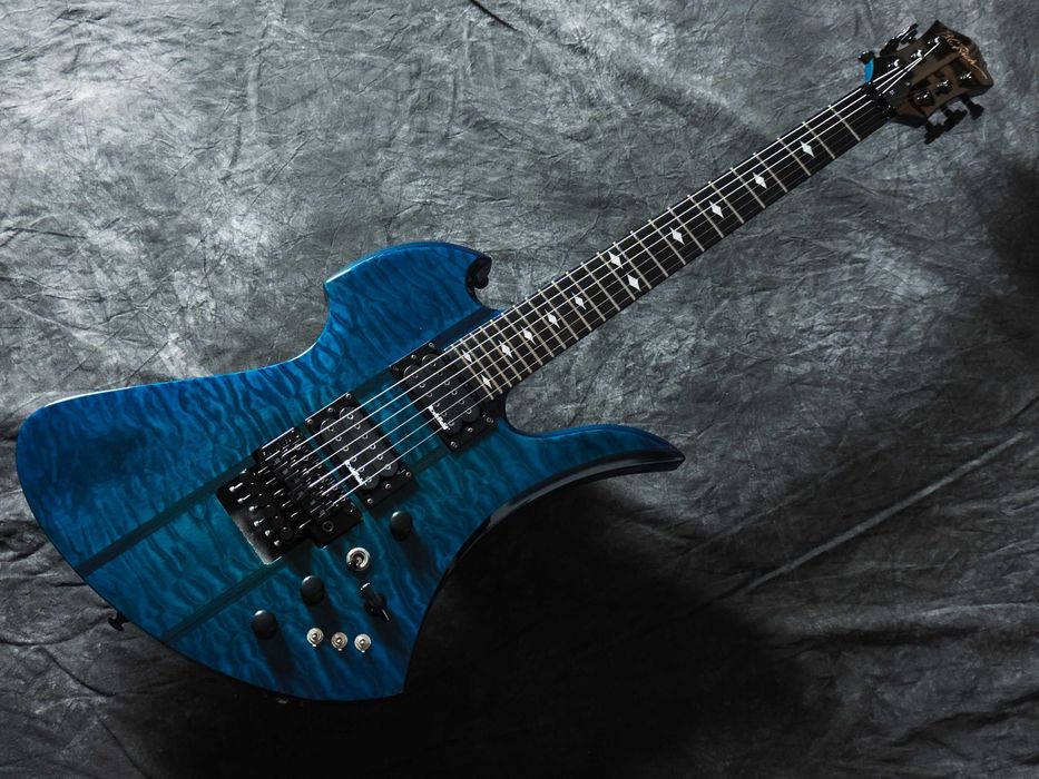 B.C. Rich Mockingbird ST 2006 - Trans Blue