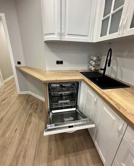 Продам 2к кварт з сучасним, стильним ремонтом. Виставка VRV ID: 32258