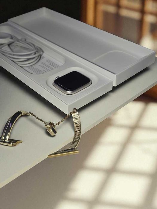 Apple Watch SE 2 gen LTE Cellular 40mm Silver + 2 paski + ładowarka