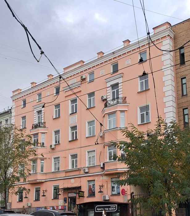 Без комиссии! рядом с метро 2мин с балконом ул.Павла Скоропадского,6А