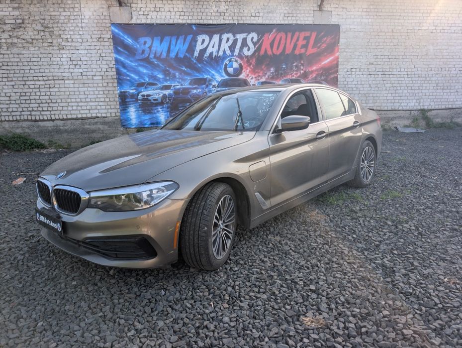 Розборка bmw g30 x-drive hybrid колір c2p/7 разборка bmw g30 шрот bmw g30 бампер bmw g30 фари bmw g30