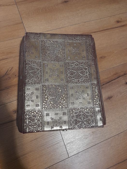 Stare pudelko             .