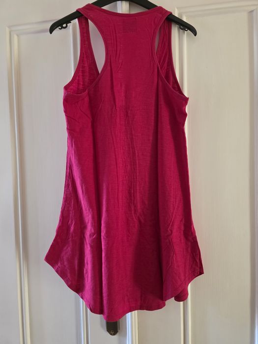 Top manga cava rosa escuro