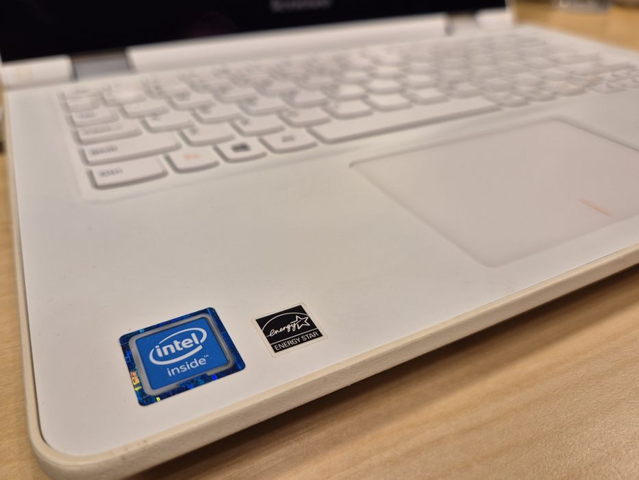 Laptop Lenovo Yoga 300 (w pełni sprawny)