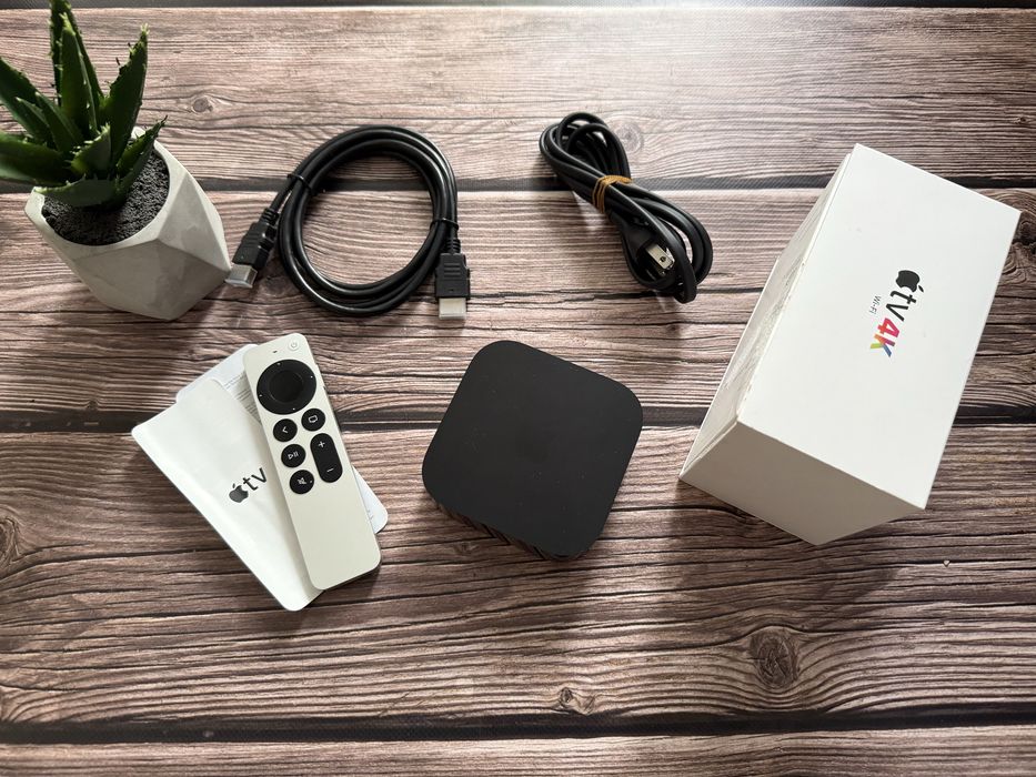 Apple TV 4K 3gen 128Gb Wifi + Ethernet A2843 Хороший стан