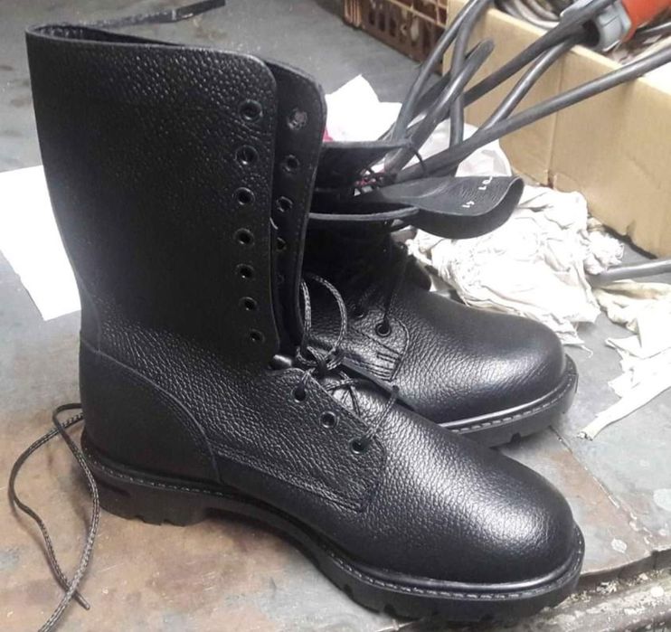 Botas tipo militares novas Nrs 41 e 42 Santa Iria De Azoia, São João Da ...