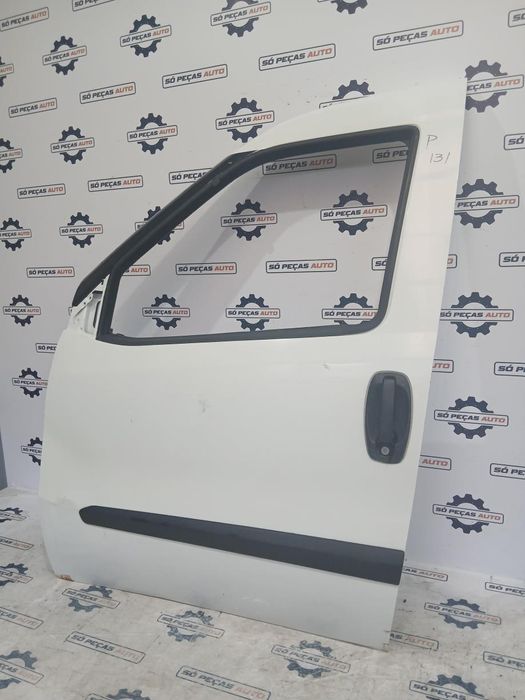 PORTA FRENTE ESQUERDA BRANCA FIAT DOBLO L1H1 1.3MJET 2011-2017 ANO: 20