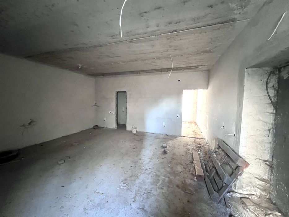 Продаж комерційної нерухомості вільного призначення