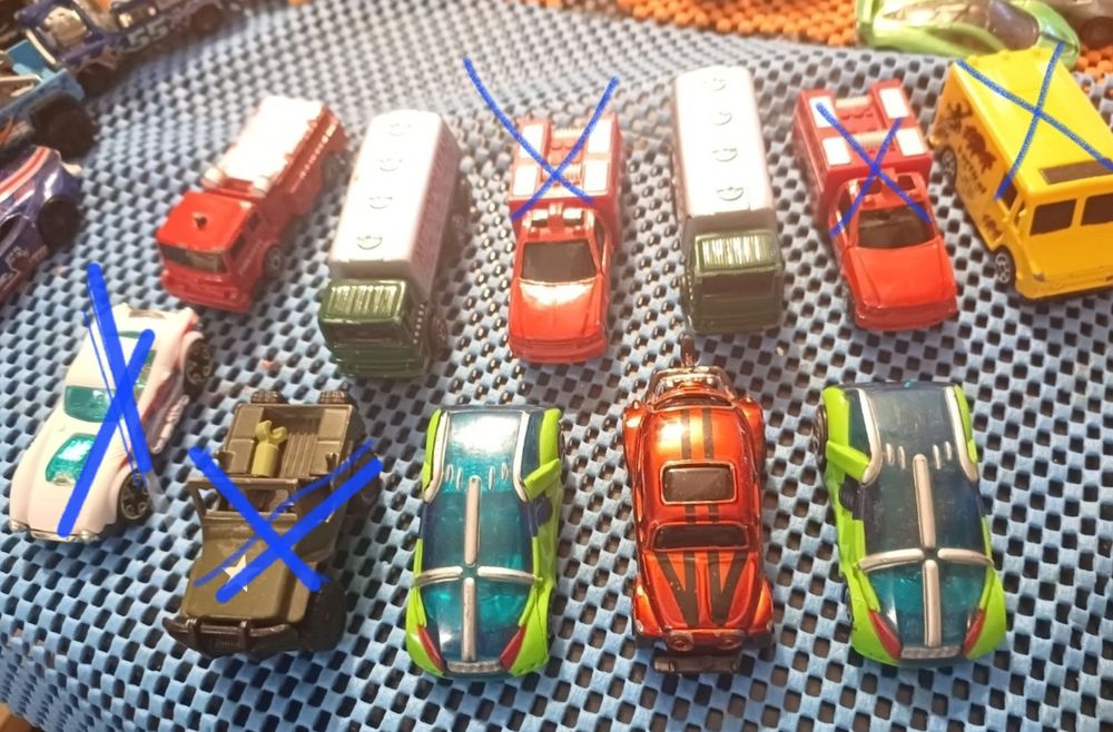 Машинки моделlькі фірми majsto