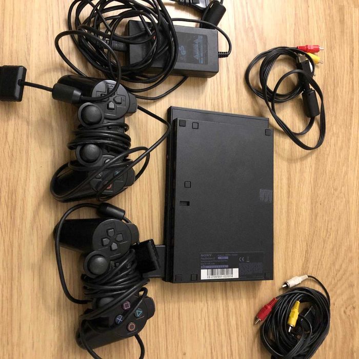 PlayStation 2 - em bom estado