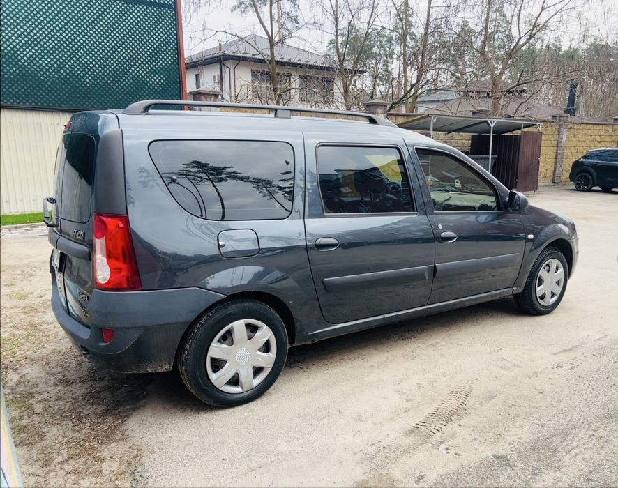 Logan MCV 1.6 MPI газ/бензин 7 місць.