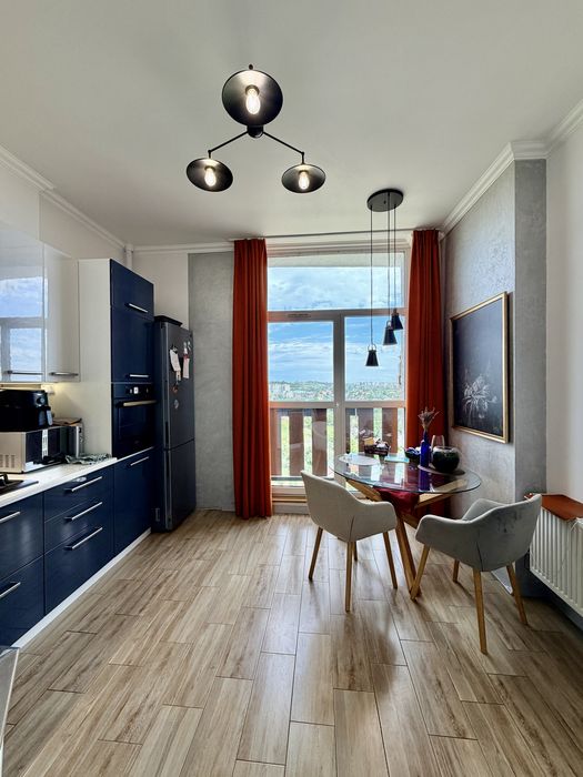 Продаж 2-кімнатної квартири 73.7 м.кв., вул. Ковалика